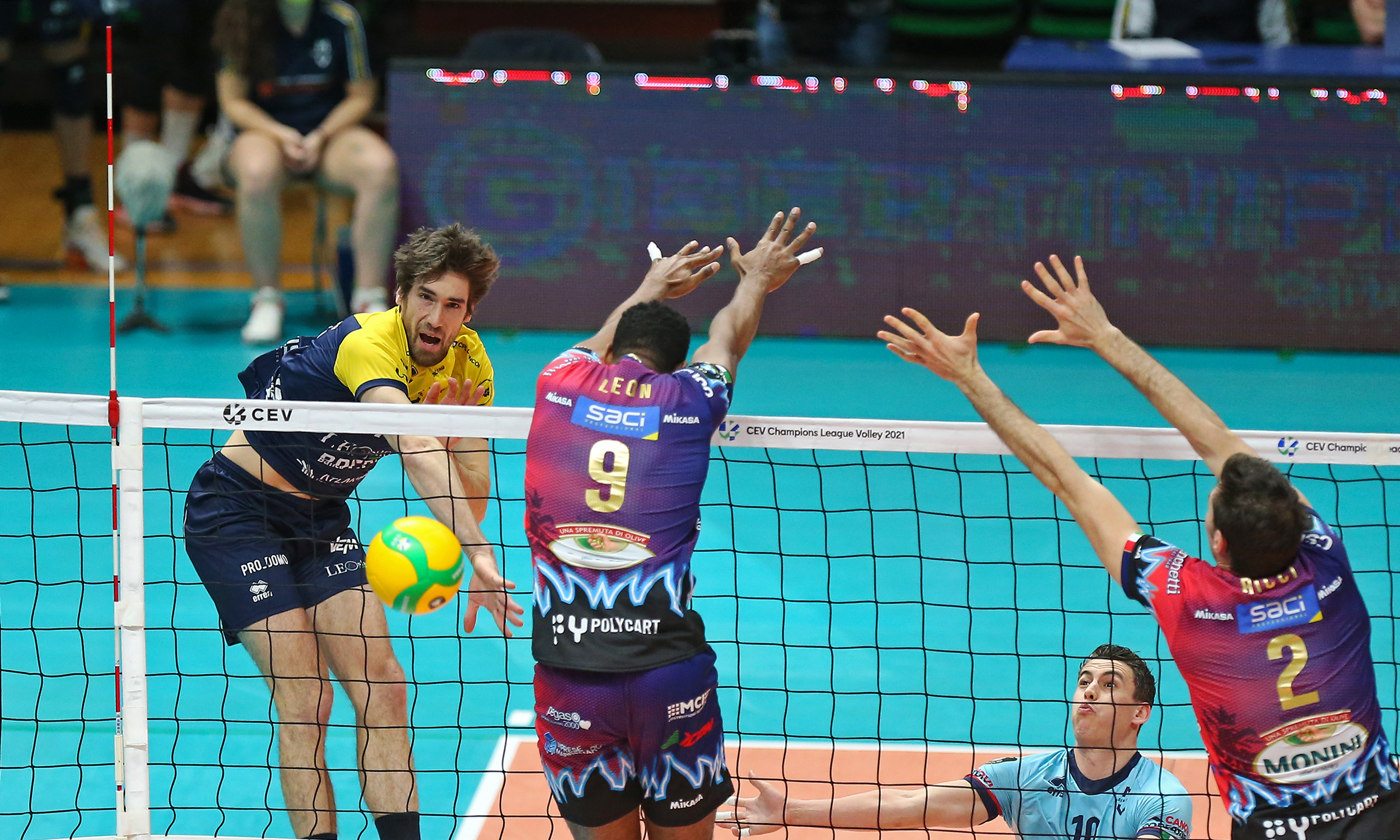 Showtime In Europe As Semifinal Spots Come Up For Grabs Championsleague